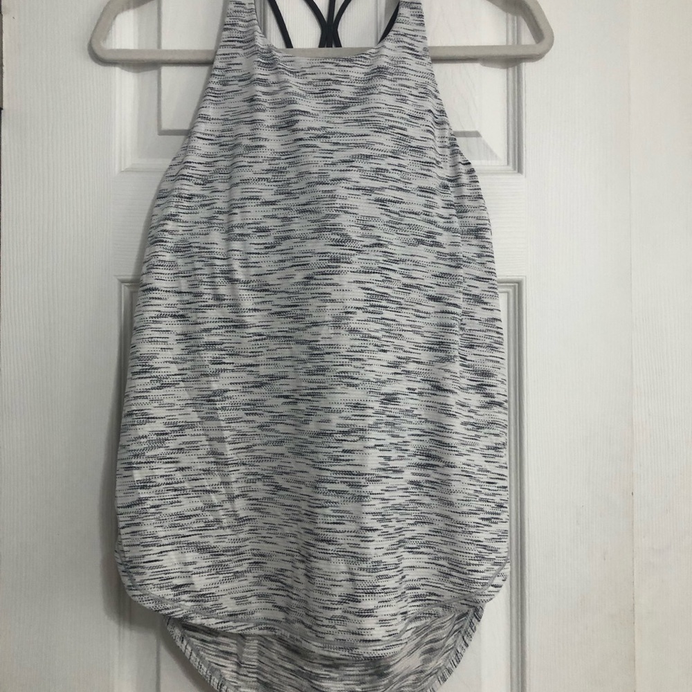Lululemon white grey  cross cross built in bra tank top women’s‎ size 6